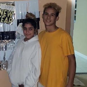 Meet your Posher, Adriana